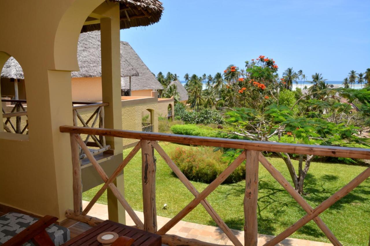Neptune Pwani Beach Resort & Spa - All Inclusive Kiwengwa  Exterior foto