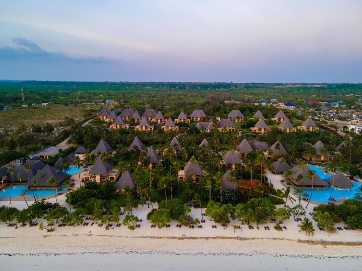 Neptune Pwani Beach Resort & Spa - All Inclusive Kiwengwa  Exterior foto