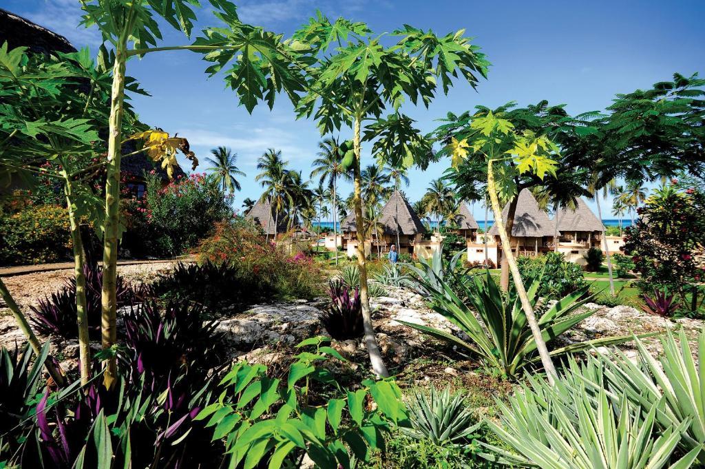 Neptune Pwani Beach Resort & Spa - All Inclusive Kiwengwa  Exterior foto